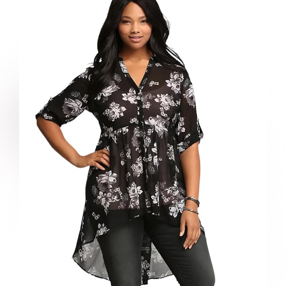 Torrid hi low tunic top size 1 - Picture 2 of 9